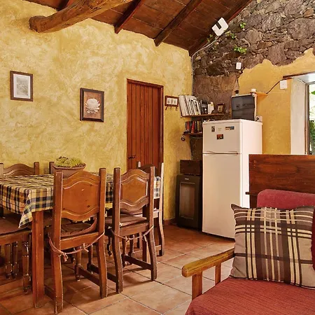 Rural House Pepita Flores 2 Nights